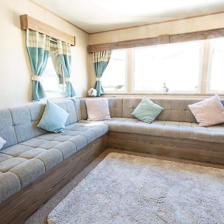 Caravan In Haven Marton Mere Holiday Park Blackpool Exterior photo