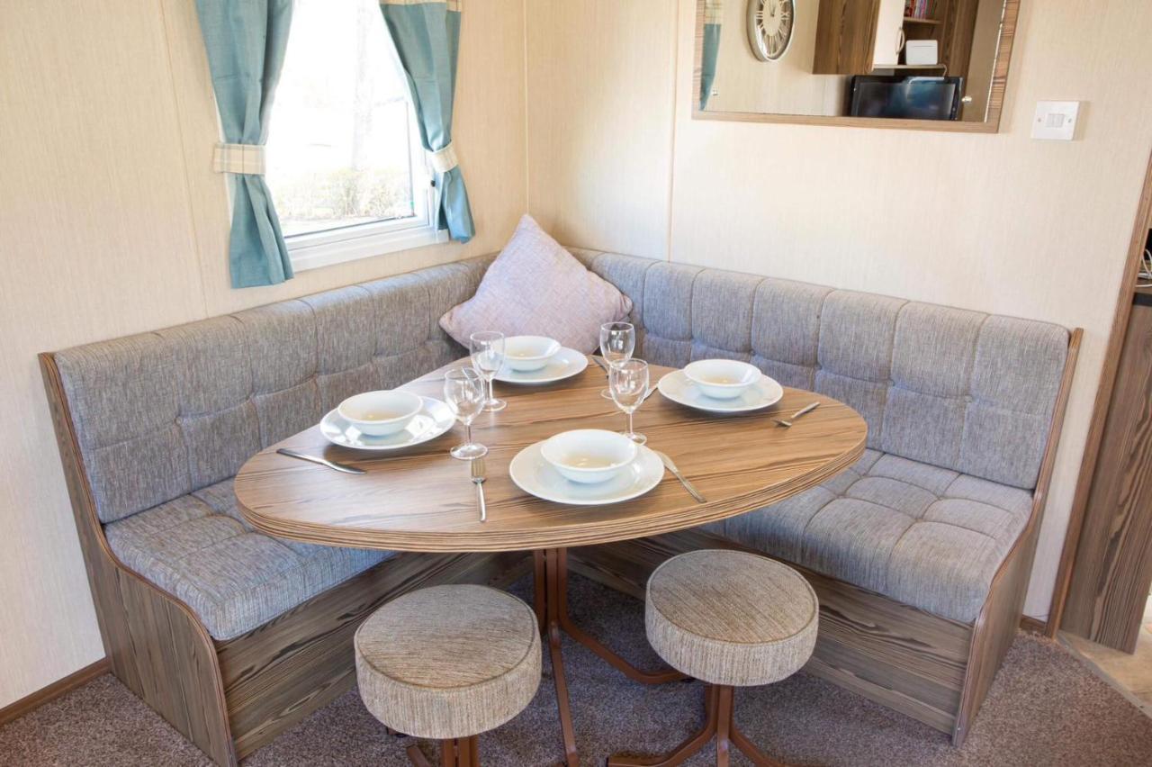 Caravan In Haven Marton Mere Holiday Park Blackpool Exterior photo